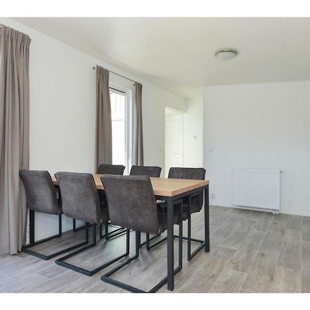 Brand New Chalets At 10 Minutes From The Oosterschelde Heinkenszand Bagian luar foto