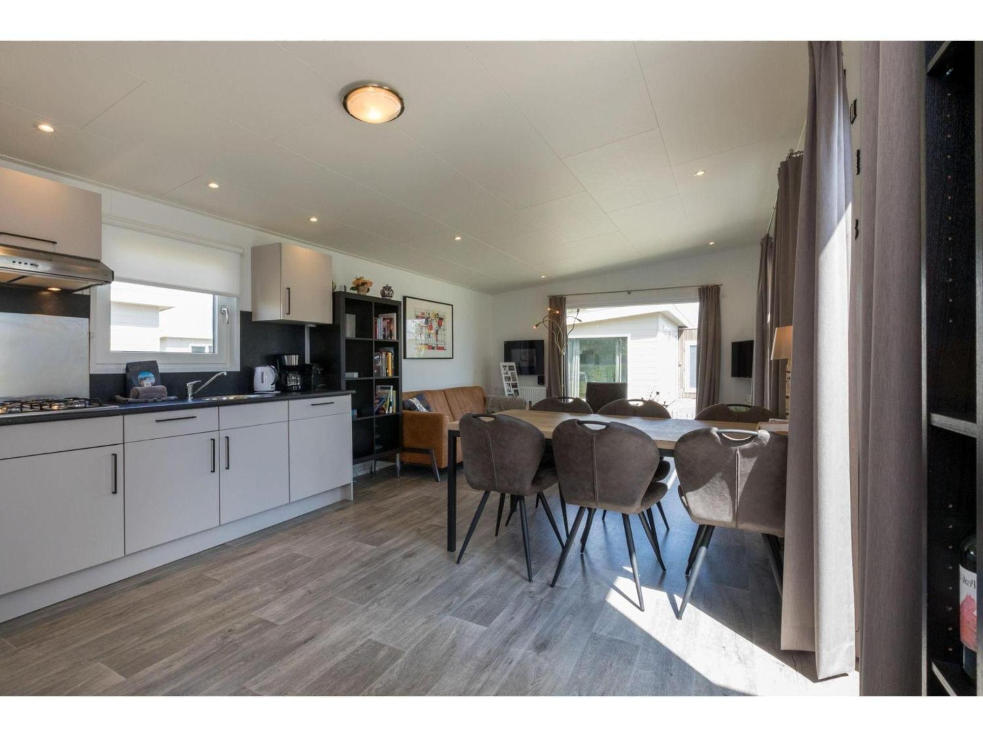 Brand New Chalets At 10 Minutes From The Oosterschelde Heinkenszand Bagian luar foto